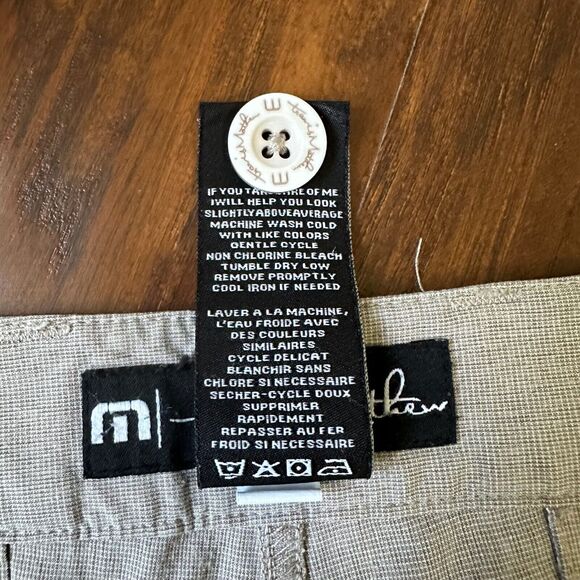 TRAVIS MATHEW 9.5" Beck Golf Performance Shorts Stretch Pockets in Taupe - Picture 8 of 9